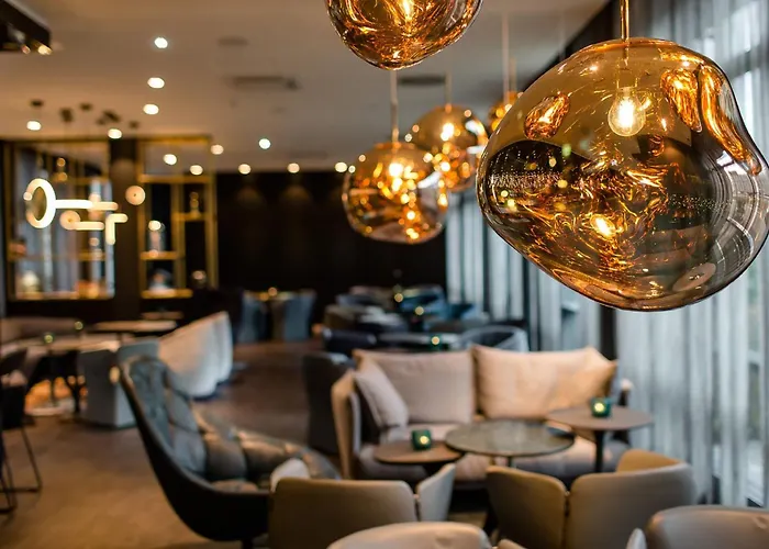 Central hotel: Motel One Nuernberg-Plaerrer